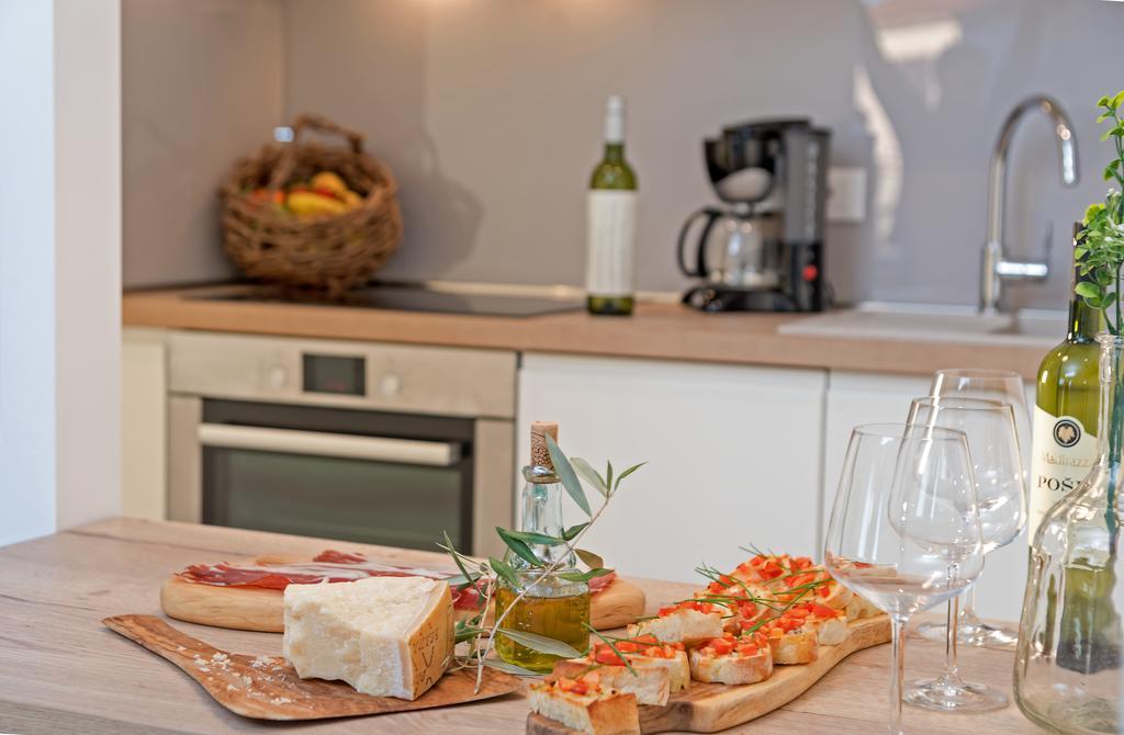 Arka Trogir Apartments - סגט ווראנייצה מראה חיצוני תמונה