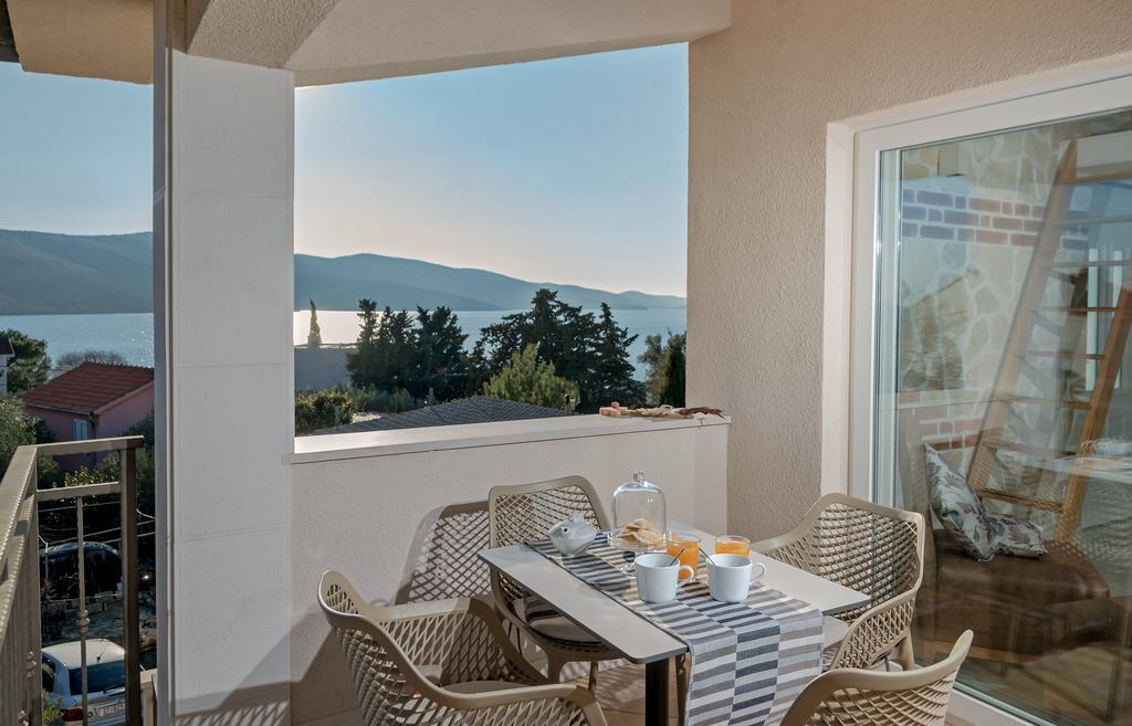 Arka Trogir Apartments - סגט ווראנייצה מראה חיצוני תמונה