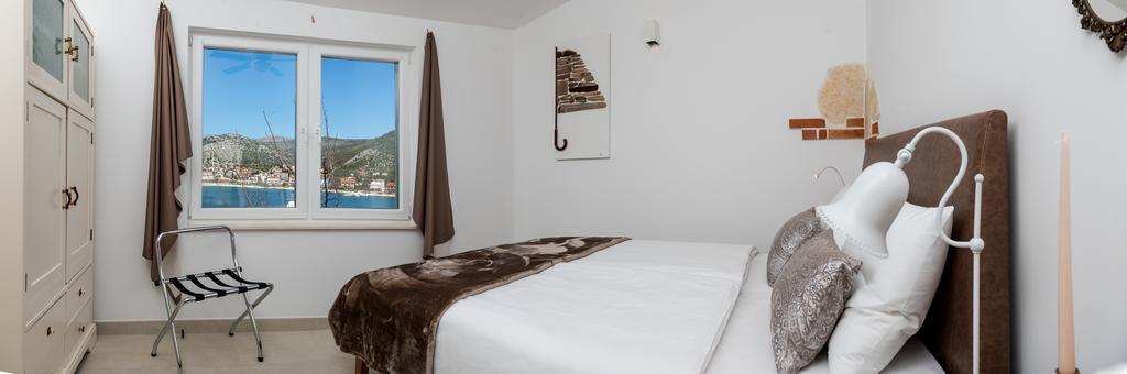 Arka Trogir Apartments - סגט ווראנייצה מראה חיצוני תמונה