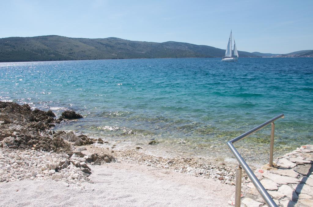 Arka Trogir Apartments - סגט ווראנייצה מראה חיצוני תמונה