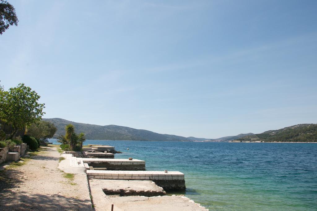 Arka Trogir Apartments - סגט ווראנייצה מראה חיצוני תמונה