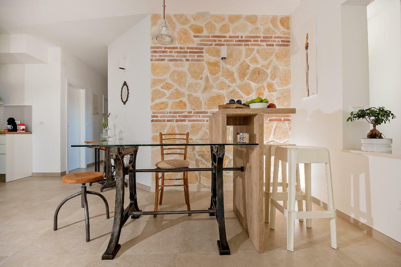 Arka Trogir Apartments - סגט ווראנייצה מראה חיצוני תמונה