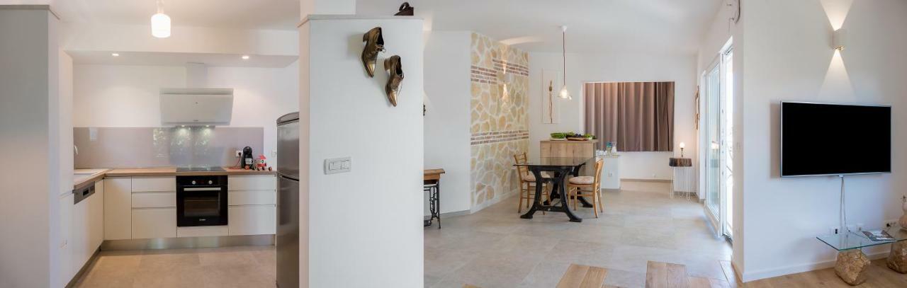 Arka Trogir Apartments - סגט ווראנייצה מראה חיצוני תמונה