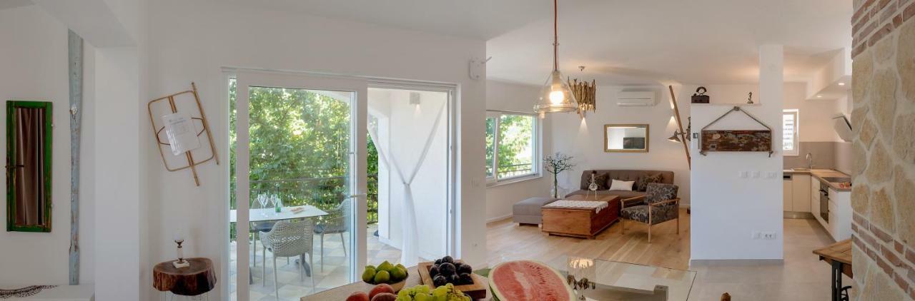 Arka Trogir Apartments - סגט ווראנייצה מראה חיצוני תמונה